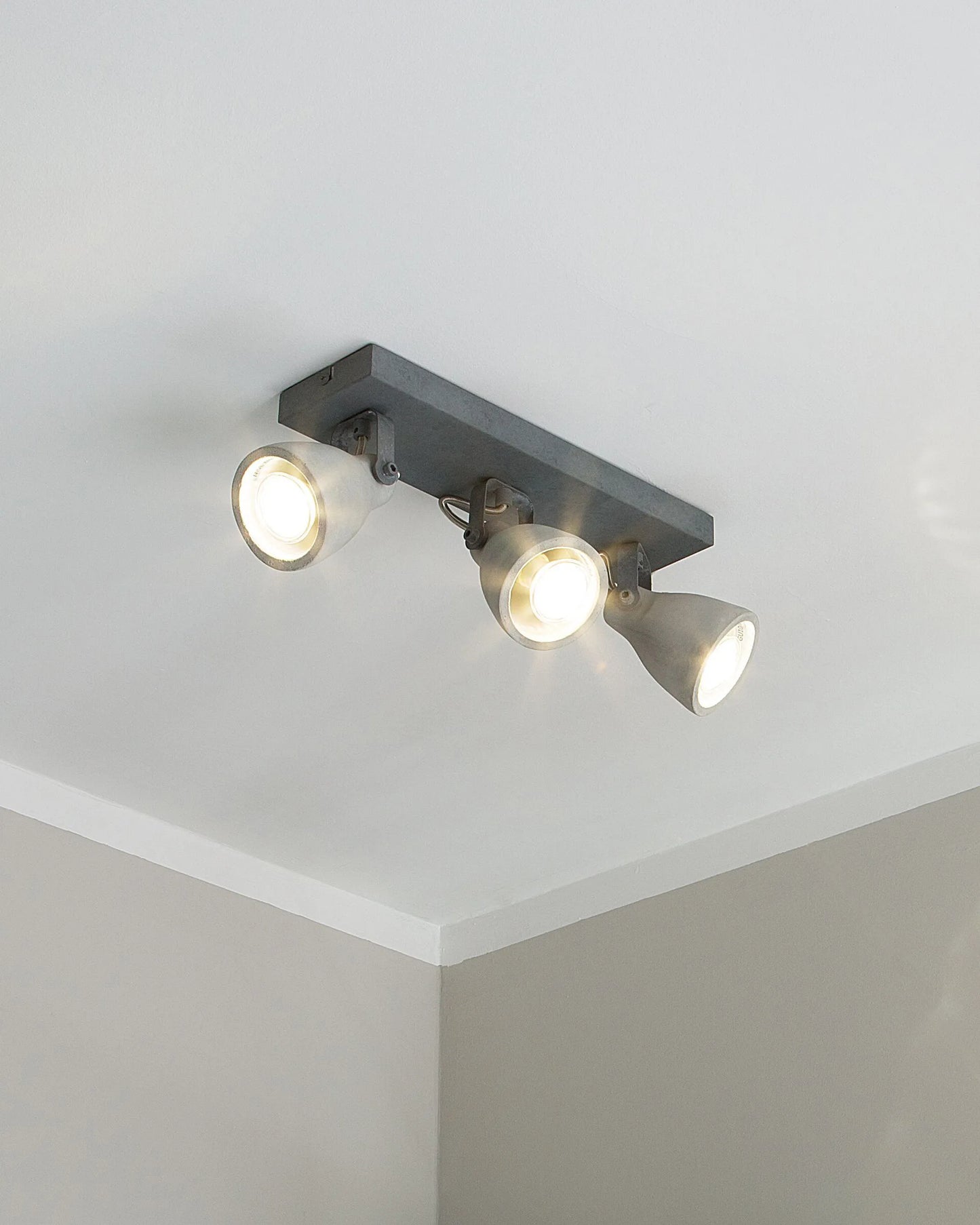 3 Light Spotlight MISTAGO Adjustable Concrete Grey