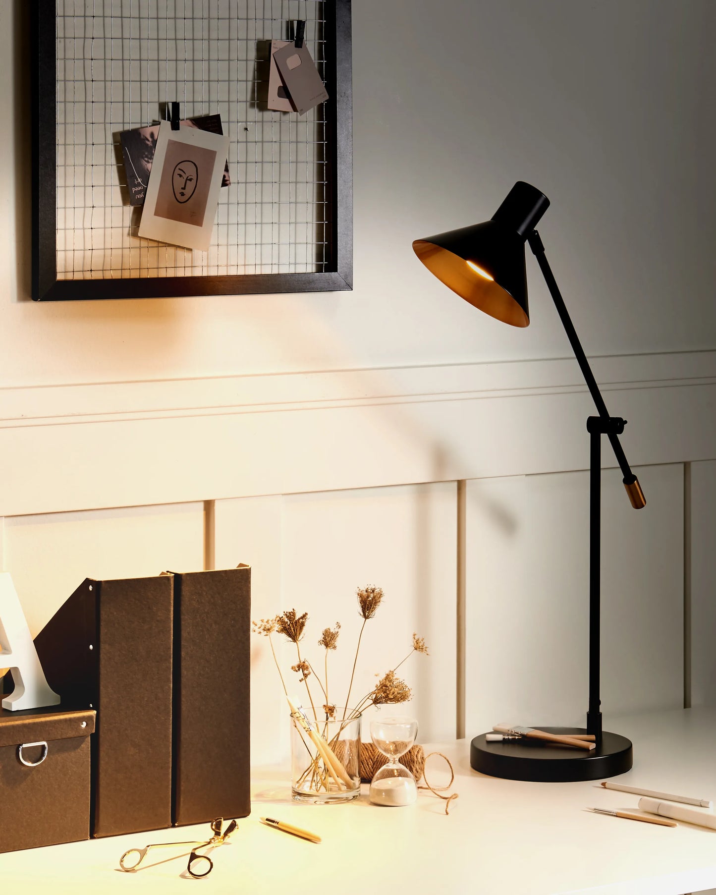  Desk Lamp PINKEEN Metal Black