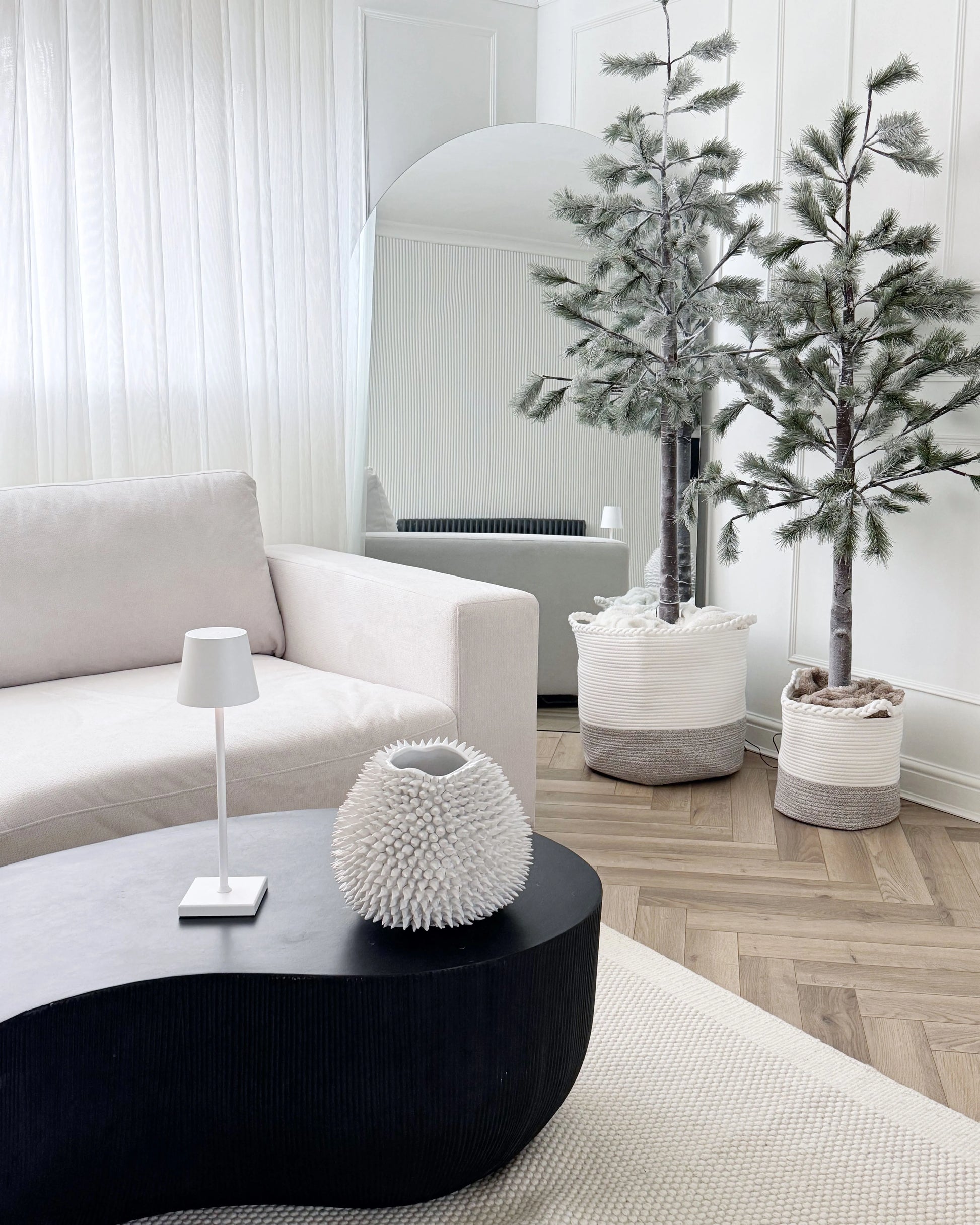 Wireless LED Table Lamp BACEIRO With Dimmer Metal White