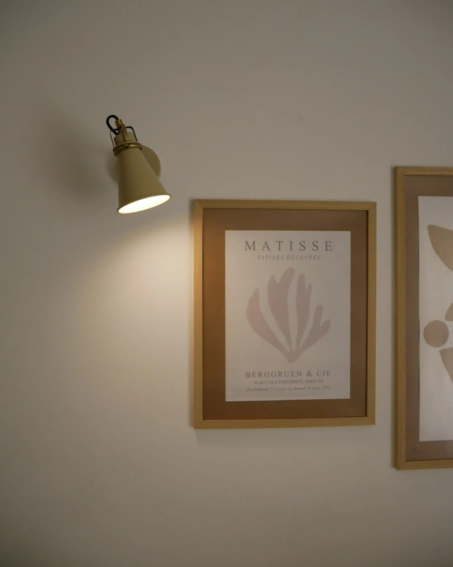  Set Of 2 Wall Lamps MOYOLA Adjustable Metal Beige